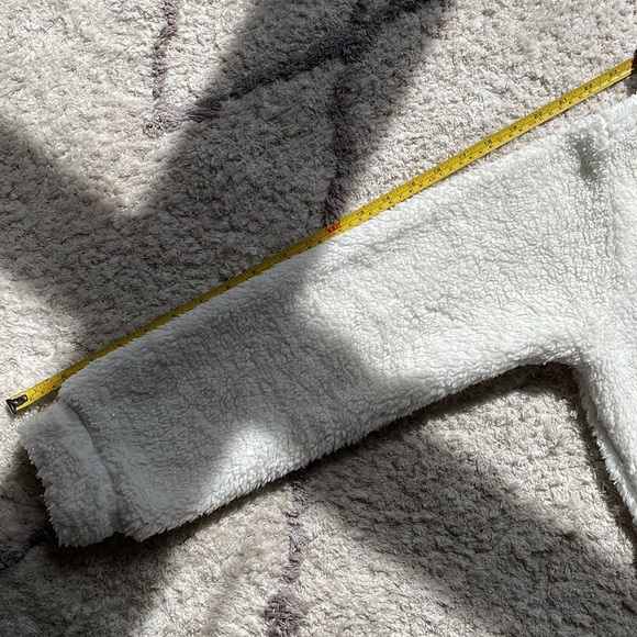 ✨Fuzzy Cropped Jacket✨ - Picture 6 of 6